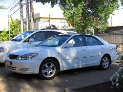 2004 white toyota camry