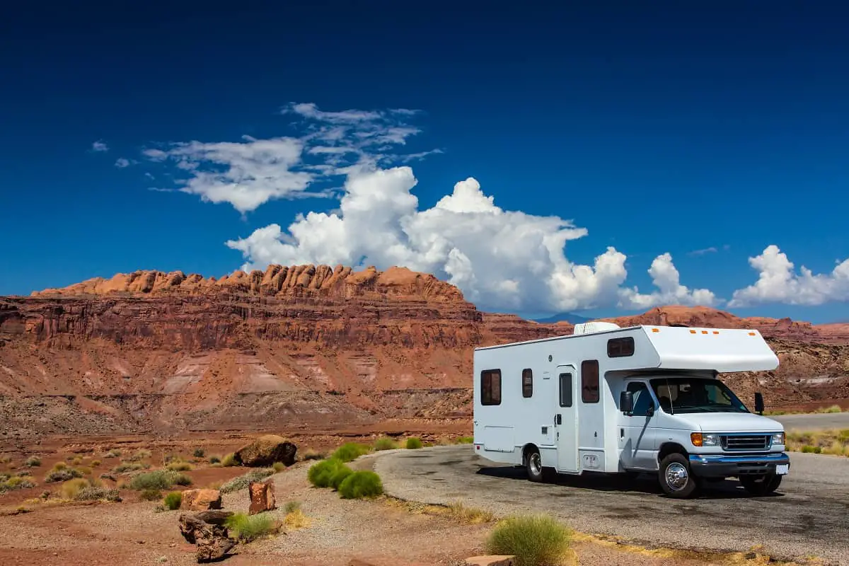 How to Polish RV Fiberglass