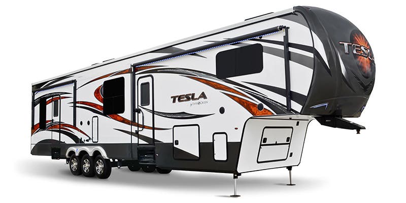 Exterior del Tesla T3950 de Evergreen RV