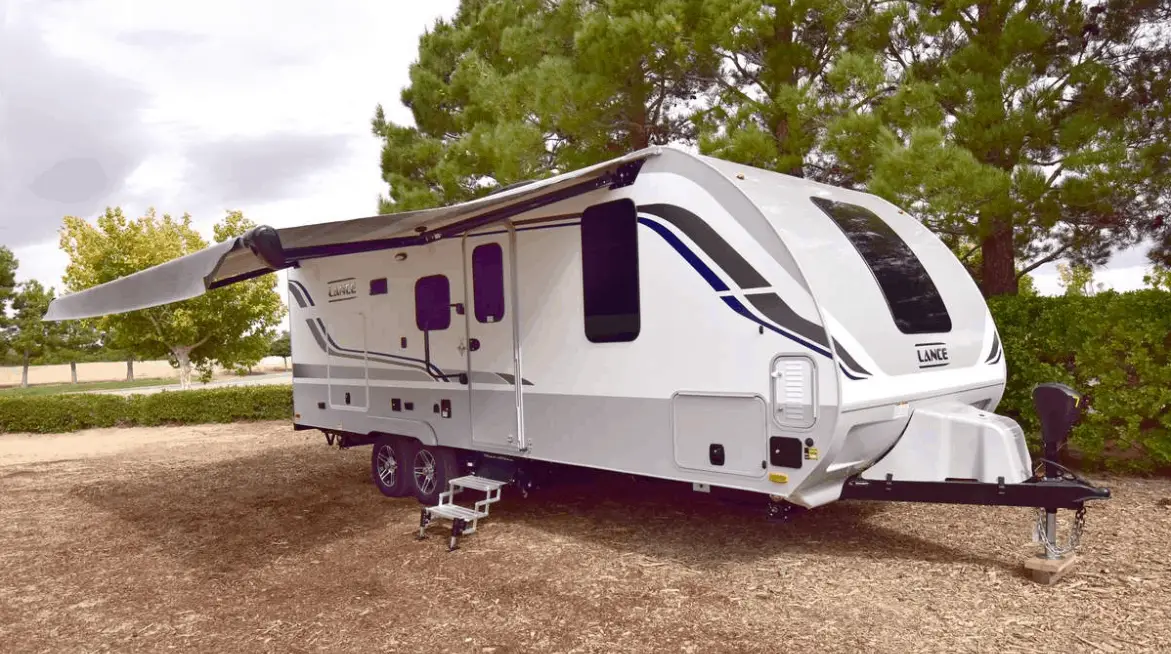 Travel Trailers Under 7000 lbs - 13 Top Choices! Best Lightweight Travel Trailers Under 7000 Lbs