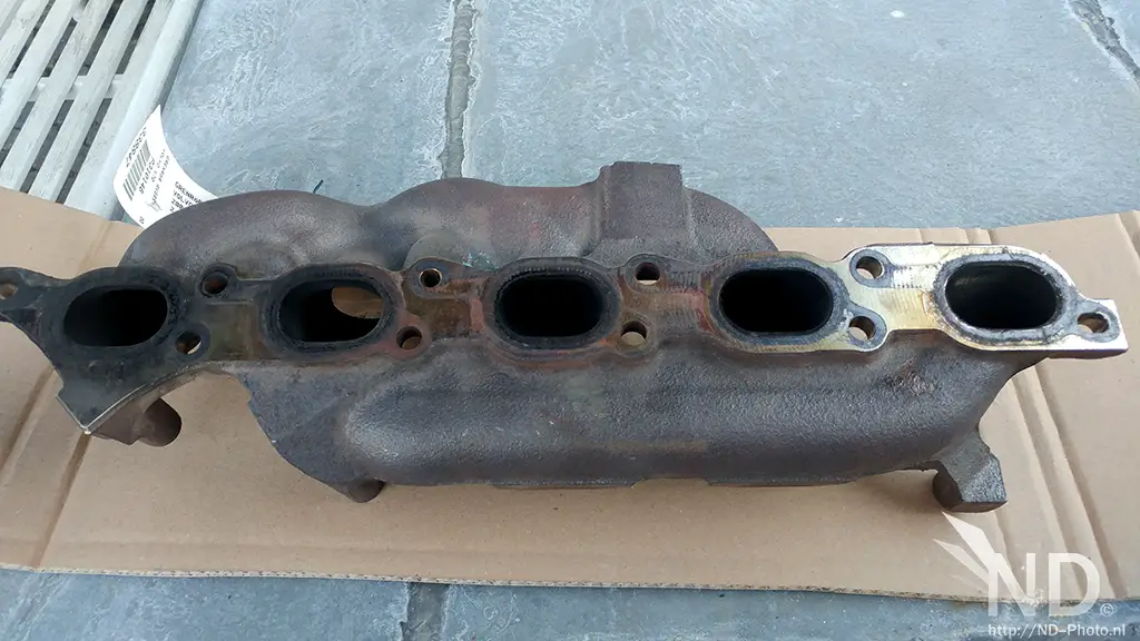 Volvo Exhaust Manifold close up